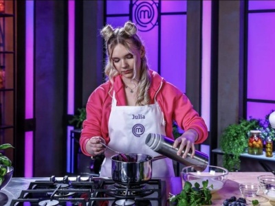 Trudna przeszłość i pobyt w domu dziecka nie złamały 17-letniej Julii Krasnowskiej. Olsztynianka podbiła serca widzów MasterChefa