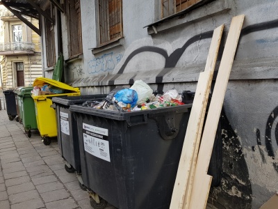 Gorąca debata o śmieciach w Gorzowie. Radni pytają: 12 zł za wodę to za dużo?