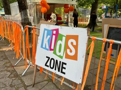 Dwa dni na planecie brokatu i wibrujących dźwięków. Na OWF każdy może poczuć się jak dziecko