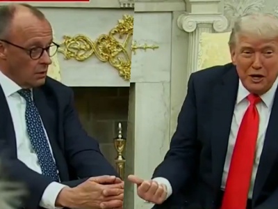 Kanclerz Niemiec wspomniał o II wojnie światowej. Odpowiedź Trumpa wprawiła go w osłupienie [WIDEO]