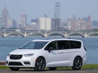 Nowy Chrysler Pacifica 100th Anniversary Edition 2026 zaprezentowany