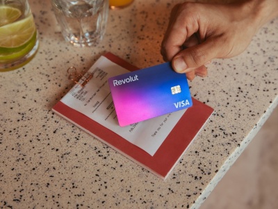 Revolut stawia sprawę jasno – albo podpiszesz, albo dużo stracisz