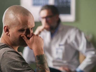 Polacy w szponach nowotworów. Najnowszy raport ujawnia, kto choruje najczęściej