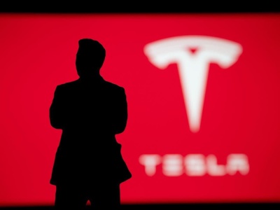 Elon Musk stracił 30 miliardów dolarów w parę godzin. 'Tesla wypadła z łask’. Fortuna wisi na włosku?