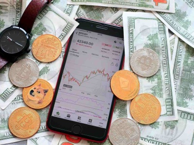 Dogecoin spada o 10% w tydzień. Czy konflikt Musk–Trump pogłębi bessę na DOGE?