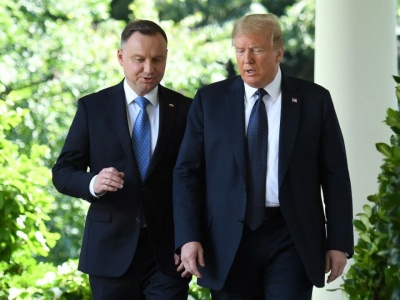 Andrzej Duda ogłosił późnym wieczorem. O tym rozmawiał z Donaldem Trumpem, wspomniał o Nawrockim