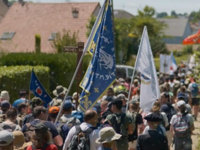 Rekordowa liczba 19 tys. uczestników. Wyruszyła pielgrzymka do Chartres