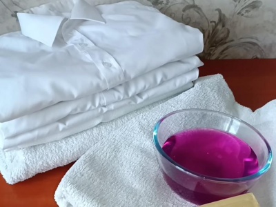 Kup u fryzjera i wybiel ubrania bez chemicznego wybielacza