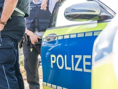 Wjechał w grupę ludzi. Wśród nich były żona i córka. Podano prawdopodobny motyw
