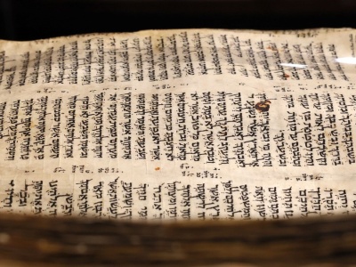 Badacze nie potrafili. Sztuczna inteligencja rozwikłała sekrety Biblii