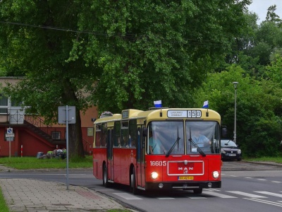 Historyczny przejazd przez wszystkie zajezdnie. Ruszył kolejny sezon Krakowskiej Linii Muzealnej (ZDJĘCIA)