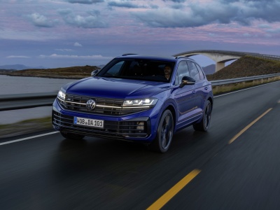 Nowy Volkswagen Touareg R – flagowy SUV z wtyczką i sportowym zacięciem