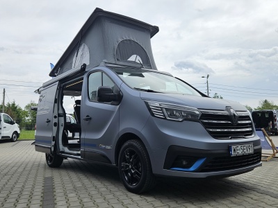 4-osobowy kamper na bazie Renault Trafic od polskiej firmy Wavecamper. W wyposażeniu kuchnia i dwie sypialnie