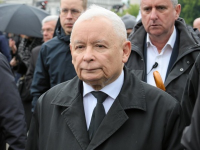 Ostre słowa Kaczyńskiego na miesięcznicy smoleńskiej. Grzmi o 