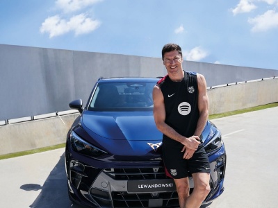 Robert Lewandowski odebrał swój nowy samochód