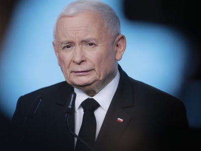 Deklaracje Jarosława Kaczyńskiego wprawiły PiS w drżenie. Wycofał się z nich