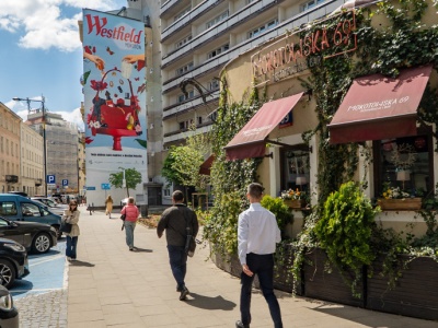 Mural zamiast bilbordu. Westfield Mokotów stawia na sztukę uliczną