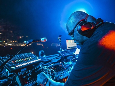 Już w tym tygodniu Carl Cox w Polsce z nowym live actem. „Ten projekt znaczy dla mnie wszystko”