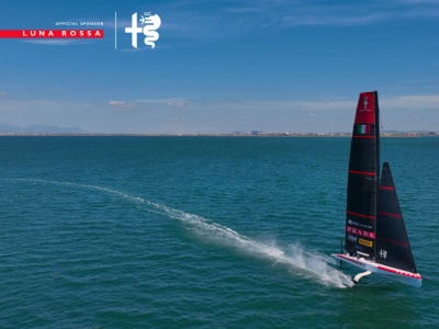 Alfa Romeo i Luna Rossa: spotkanie dwóch ikon włoskiego ducha, innowacji i sportowej pasji