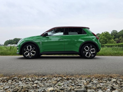 Pierwsze egzemplarze nowego Renault 5 już na ulicach polskich miast. „Zainteresowanie klientów jest ogromne”