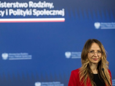 Spór o płacę minimalną. Resort rodziny schodzi jednak poniżej 5 tys. zł