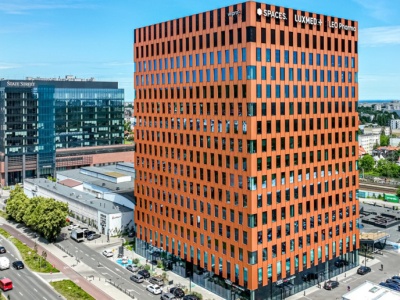 Case study: tak technologie pomagają oszczędzać energię w biurowcu Wave