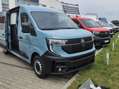 Nowy Renault Master to nie tylko transport towarów. 8 wersji do zadań specjalnych