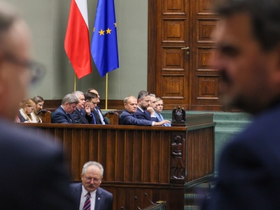Rząd z wotum zaufania. Polak nie poleci w kosmos. Braun znów atakuje. 5 tematów na dziś