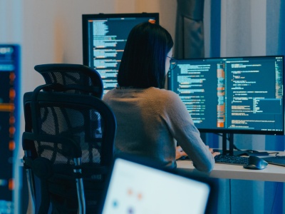 HR stawia na sztuczną inteligencję. Większość jednak eksperymentuje