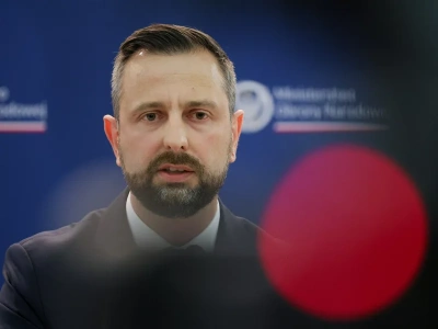 Szef MON pytany o ewakuację Polaków. 