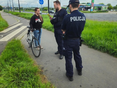 Policjanci sprawdzali hulajnogi i rowery. Chodziło o stan techniczny, wyposażenie i blokadę prędkości