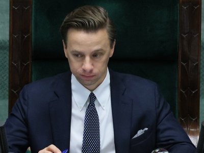 „Potępiam robienie ideologicznych wystaw w Sejmie”. Krzysztof Bosak komentuje akcję Grzegorza Brauna