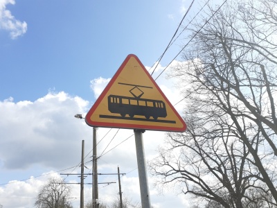 Awaria na torowisku na Szosie Lubickiej w Toruniu. Są utrudnienia w kursowaniu tramwajów!