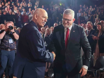 Zaskakujące wyniki najnowszego sondażu. Obok Konfederacji rośnie kolejna siła?