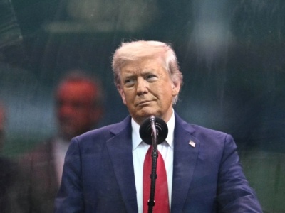 Trump ostrzega władze w Teheranie. Grozi potężnym uderzeniem