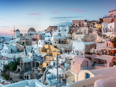 Santorini świeci pustkami. Gdzie podziali się turyści na jednej z najpiękniejszych greckich wysp?