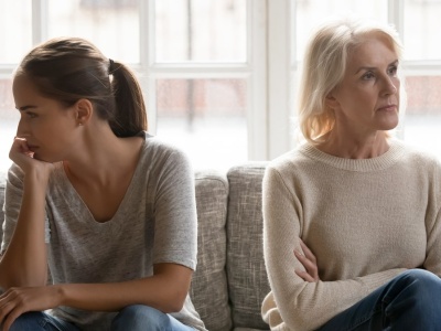 6 zdań, które mówią nam niedojrzali emocjonalnie rodzice. Jak sobie radzić?