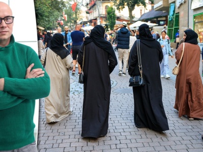 Emiratczycy w Polsce. „Loty trzy razy dziennie, głównie klasa średnia pokazuje dzieciom śnieg