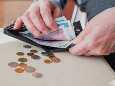 Pobierasz taką emeryturę? Czternastki nie dostaniesz. Oto wyliczenia