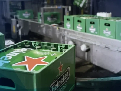 Heineken bawi się w chatboty