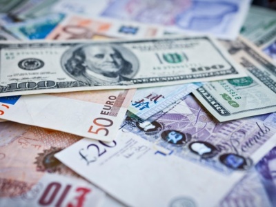 Złoty zyskuje wobec głównych walut. Ale ten tydzień może być niespokojny