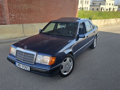 Mercedes 220E W124 1993 – 36900 PLN – Malbork
