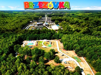 Brzezóvka – kraina niezapomnianych atrakcji. Latem przyciąga tłumy. Nowe baseny zewnętrzne