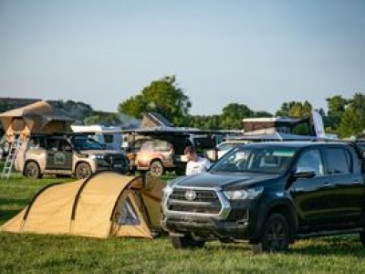 Rekordowe spotkanie miłośników terenówek Toyoty. Można było zobaczyć niemal wszystkie wersje