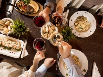 Grill z włoskim akcentem – najlepsze zestawienia smaków na letni stół