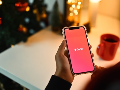Tinder walczy o przetrwanie. Firma sięga więc po stare pomysły