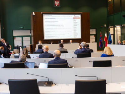 Szczecińscy radni uchwalili stanowisko w sprawie nielegalnych migrantów