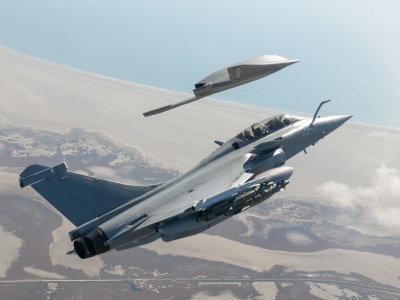Myśliwce Rafale na operacyjnym wypasie. Francja tworzy specjalną wojskową maszynę
