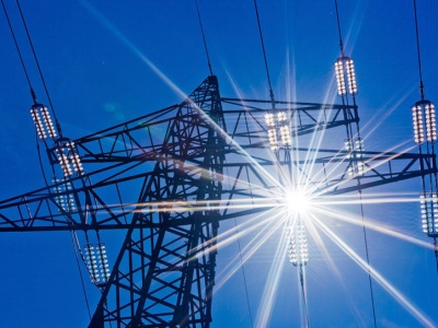 Zielona energia kontra sieć. Nadmiar OZE wywołuje nieoczekiwane problemy