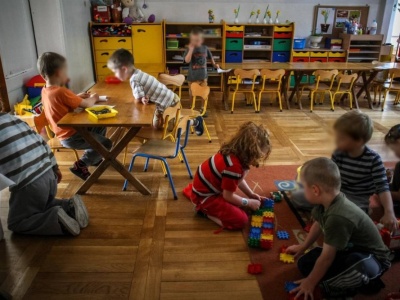 Nauczyciele znowu dostaną laptopy – nawet ci z przedszkoli. Muszą spełnić jeden warunek